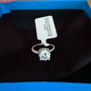 BELLA LUCE New In Box Ladies Sz 5 Round Over Platinum Sterling Silver Ring